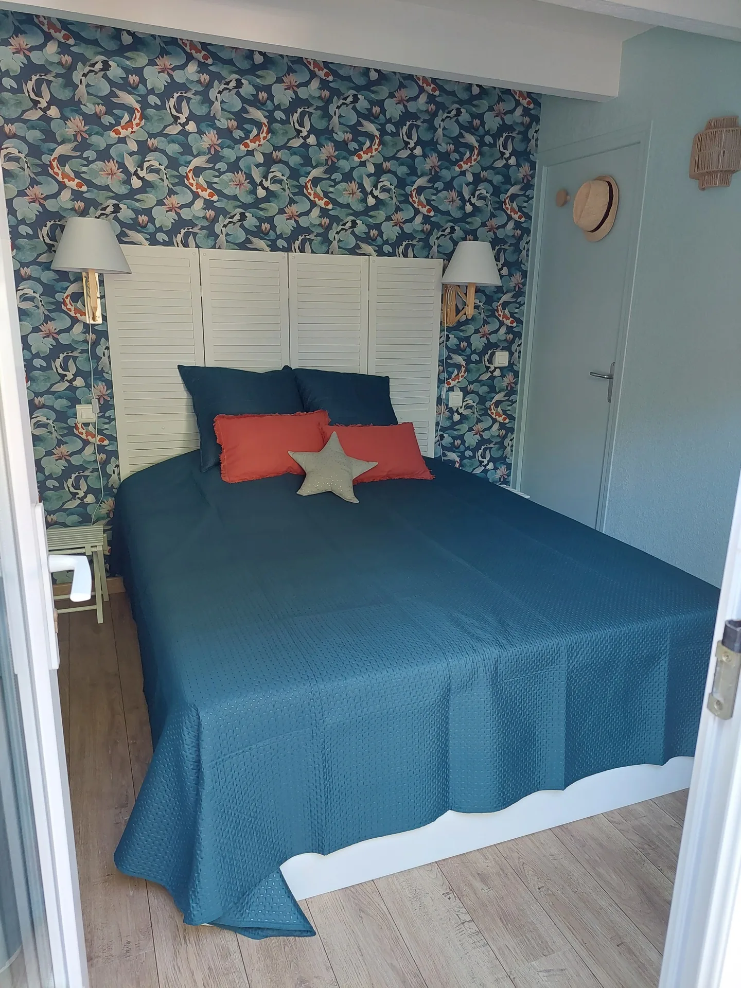 Blaues Schlafzimmer, Doppelbett 160×200 cm
